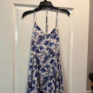 LuLu's blue floral dress - size Medium